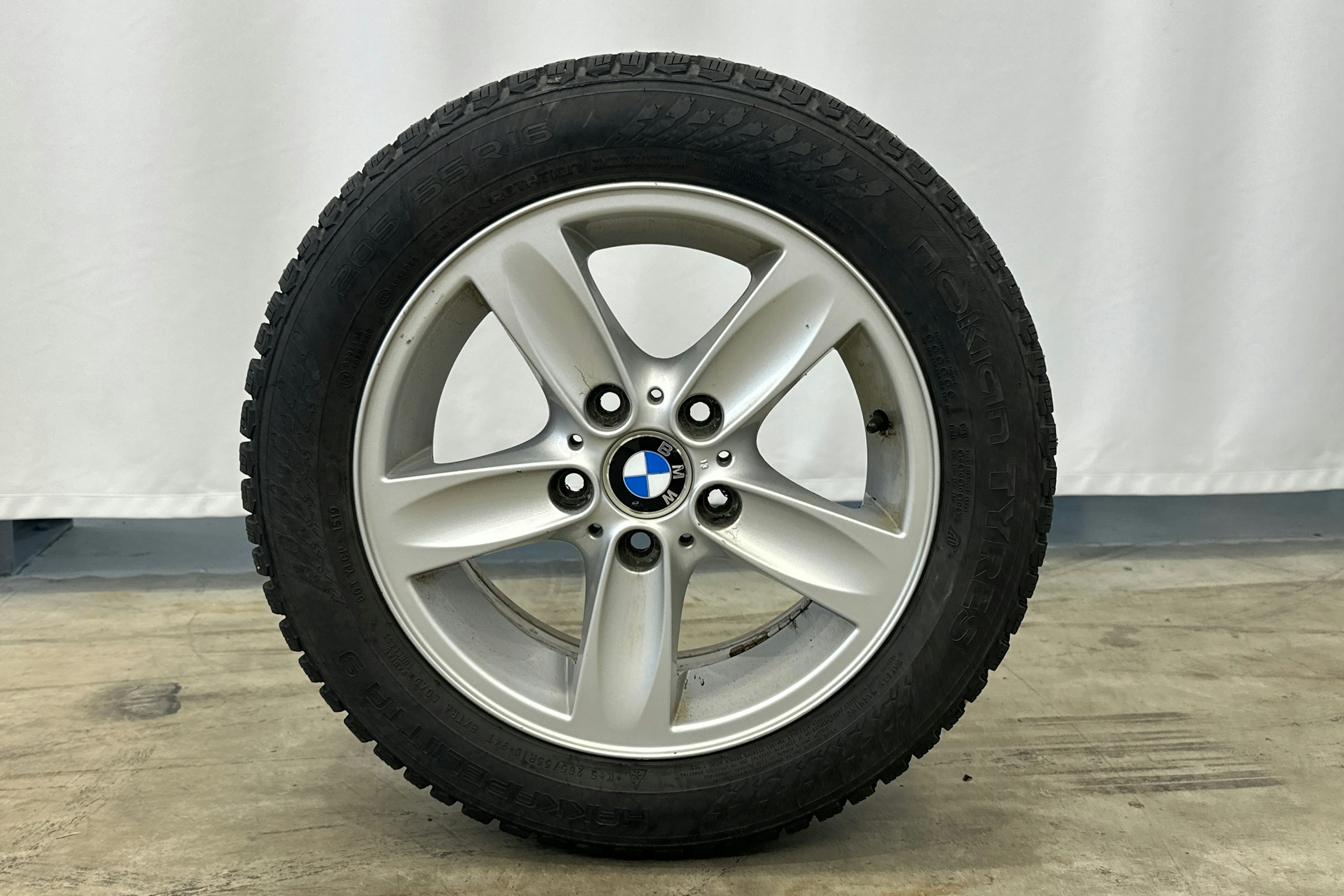 valkoinen BMW 120 2006 kuva 19.