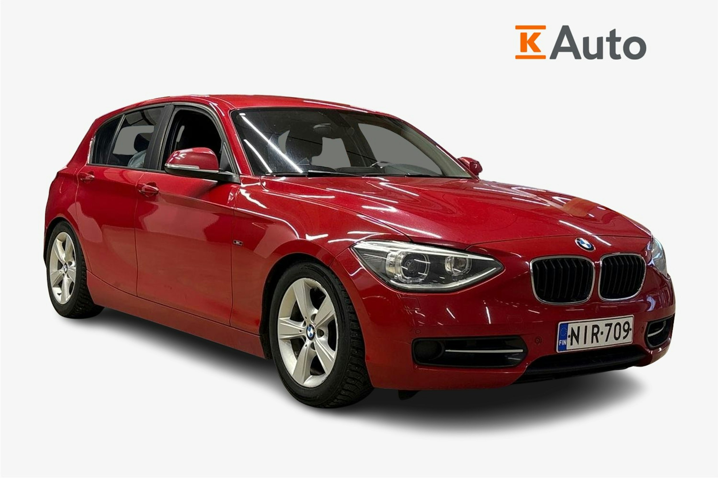 punainen BMW 120 2012 kuva 1.