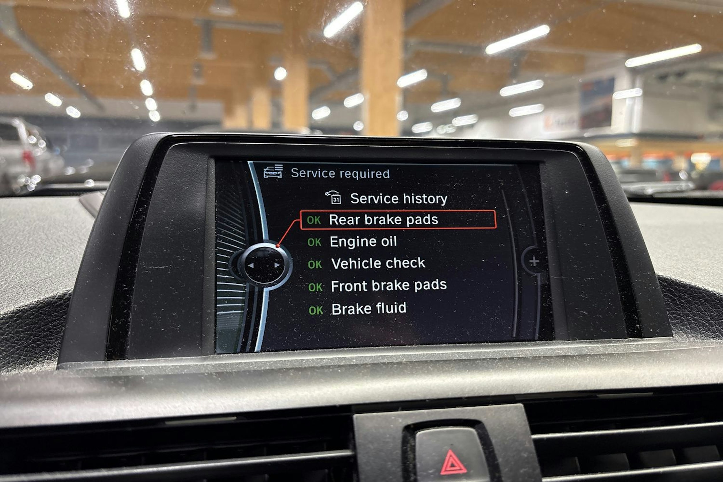 punainen BMW 120 2012 kuva 17.