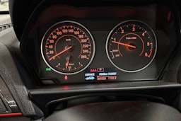 punainen BMW 120 2012 kuva 29.