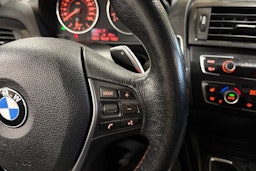 punainen BMW 120 2012 kuva 31.