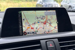 valkoinen BMW 120 2015 kuva 6.