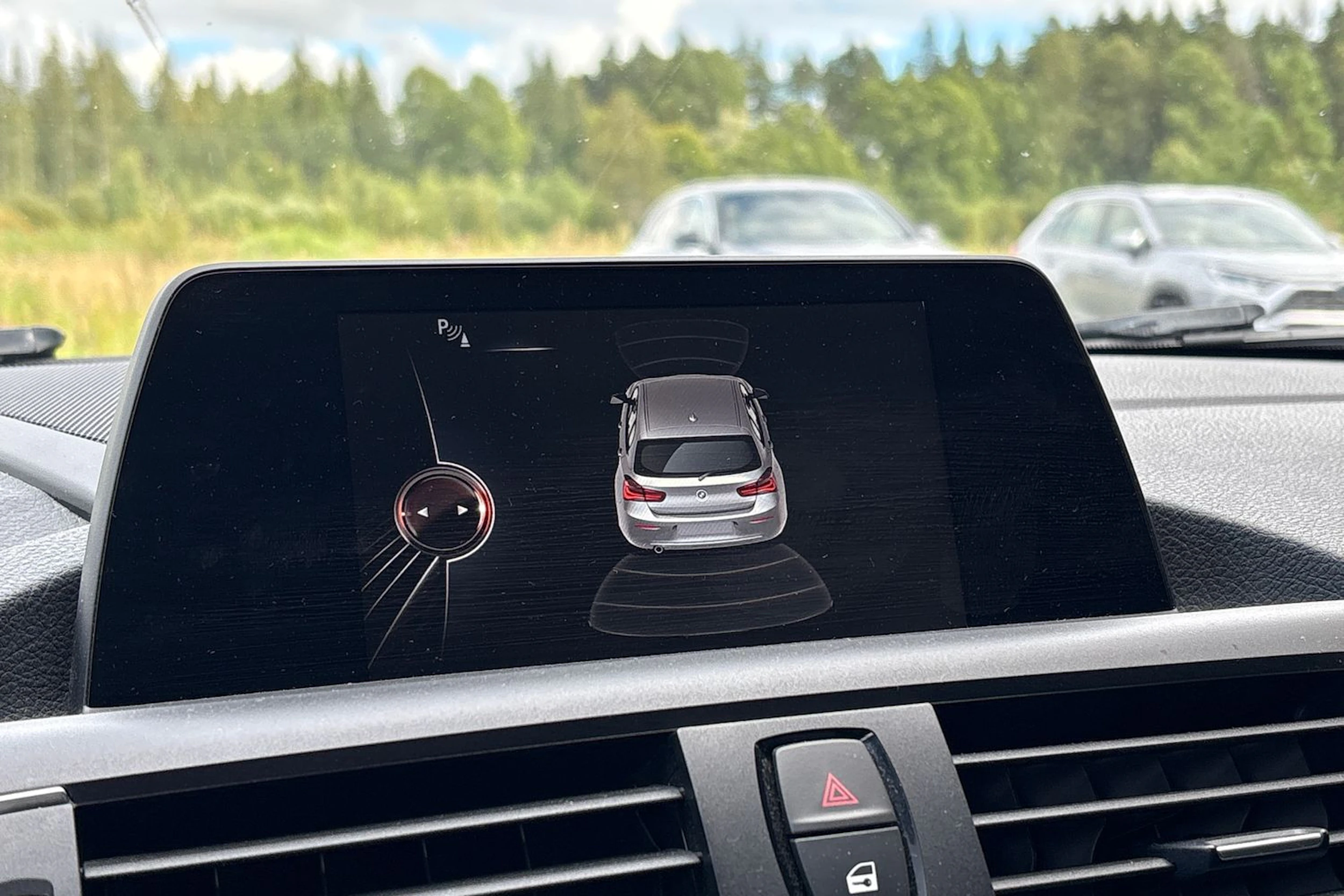 valkoinen BMW 120 2015 kuva 7.