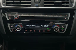 valkoinen BMW 120 2016 kuva 24.