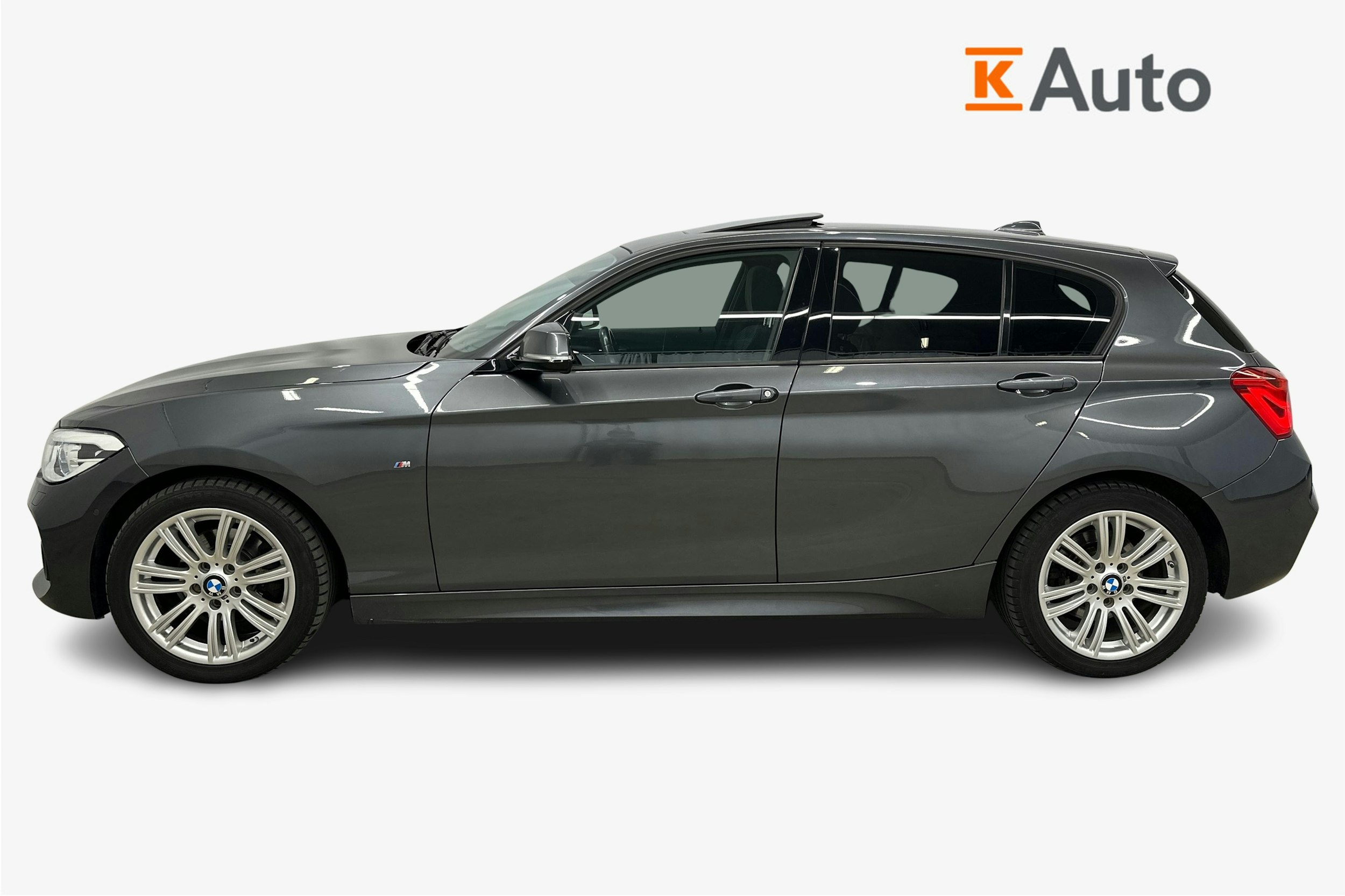 harmaa BMW 120 2016 kuva 6.