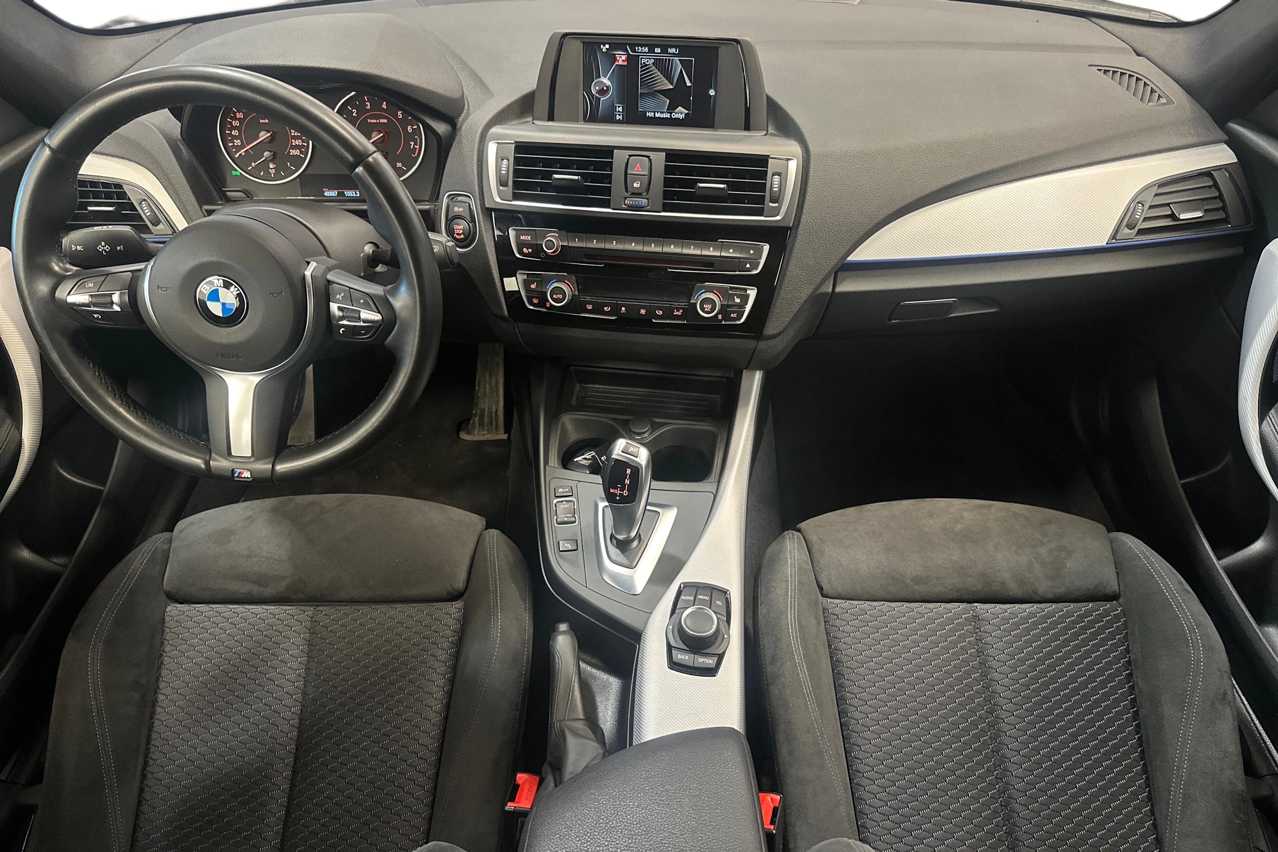 Valkoinen BMW 120 2017 kuva 7.