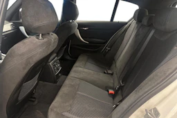 Valkoinen BMW 120 2017 kuva 8.