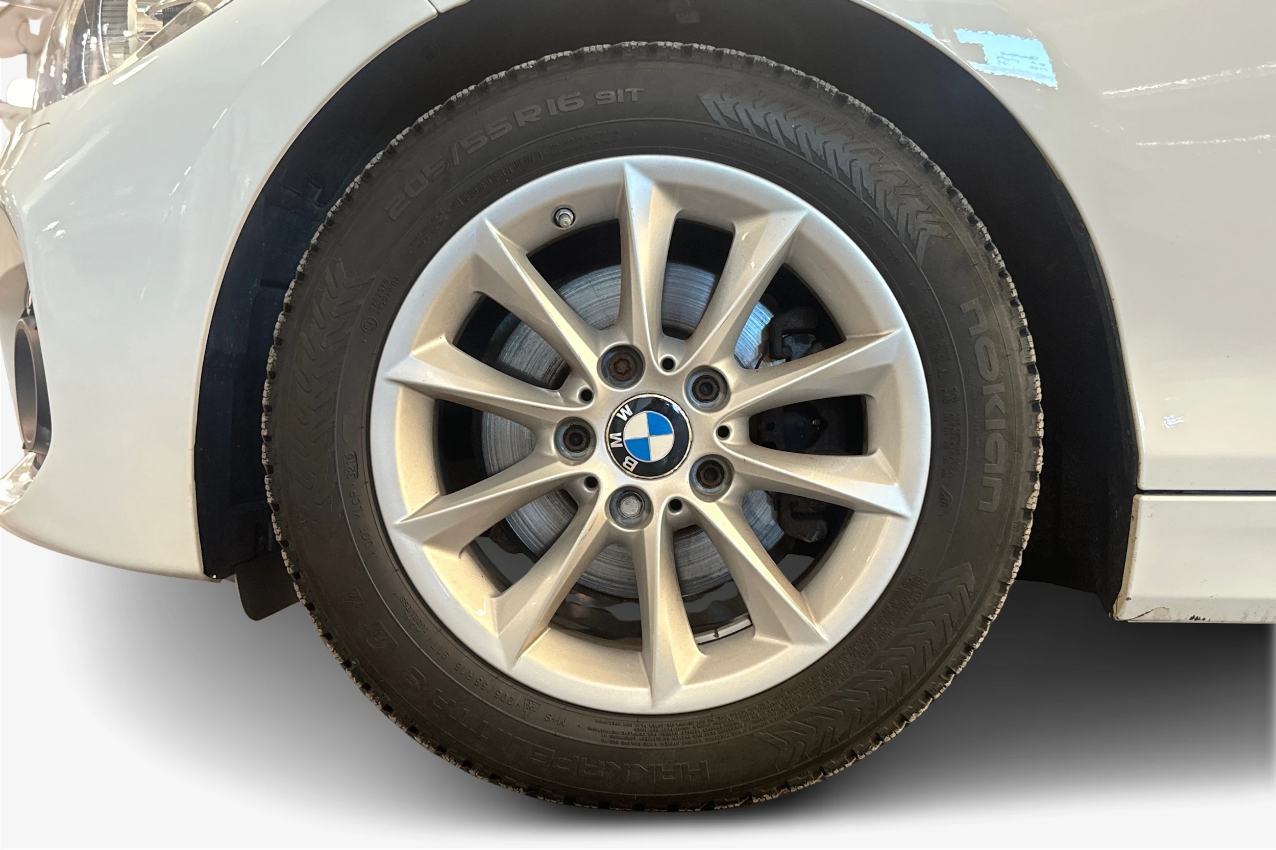 Valkoinen BMW 120 2017 kuva 9.