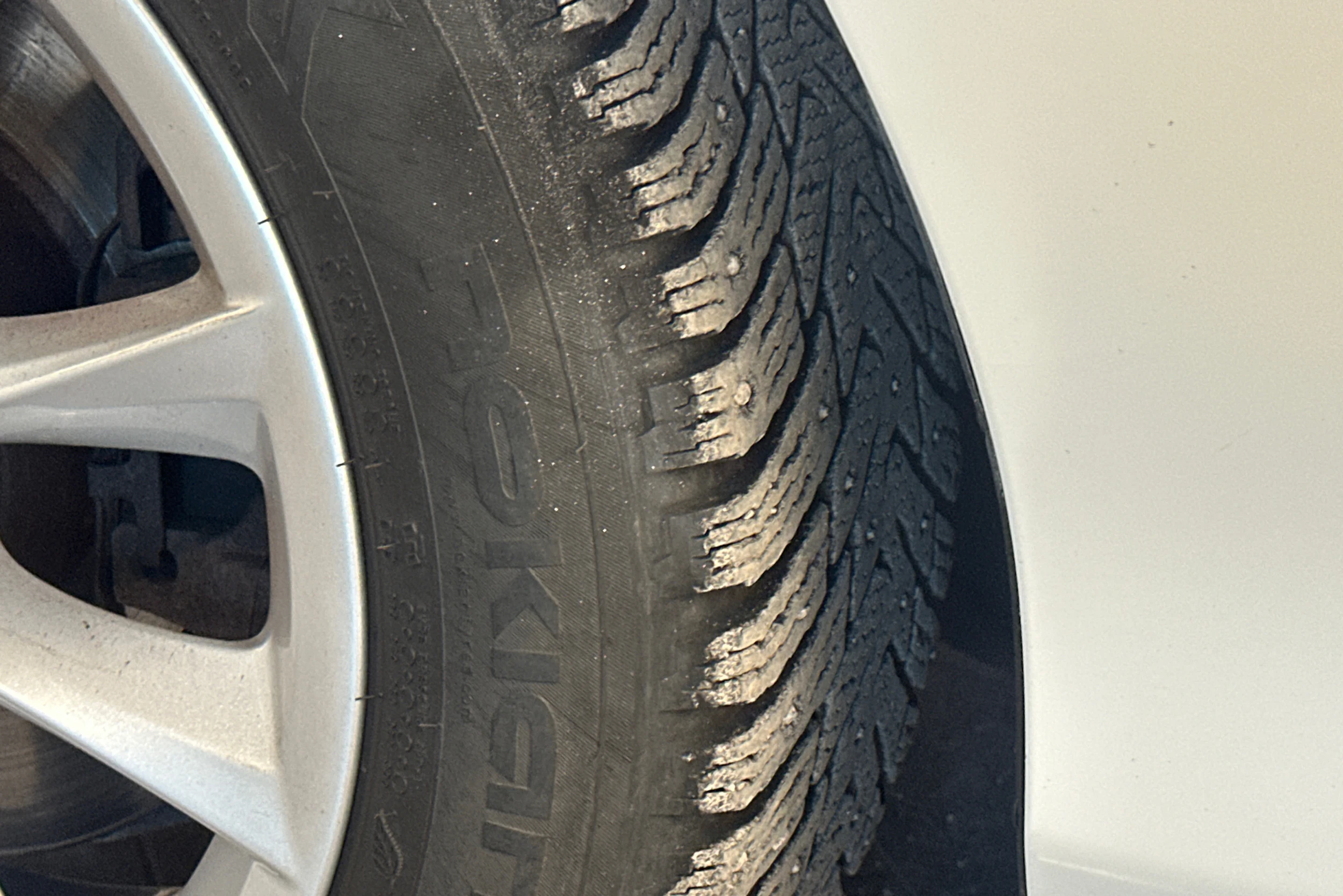 Valkoinen BMW 120 2017 kuva 13.