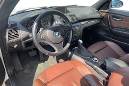 valkoinen BMW 125 2008 kuva 3.