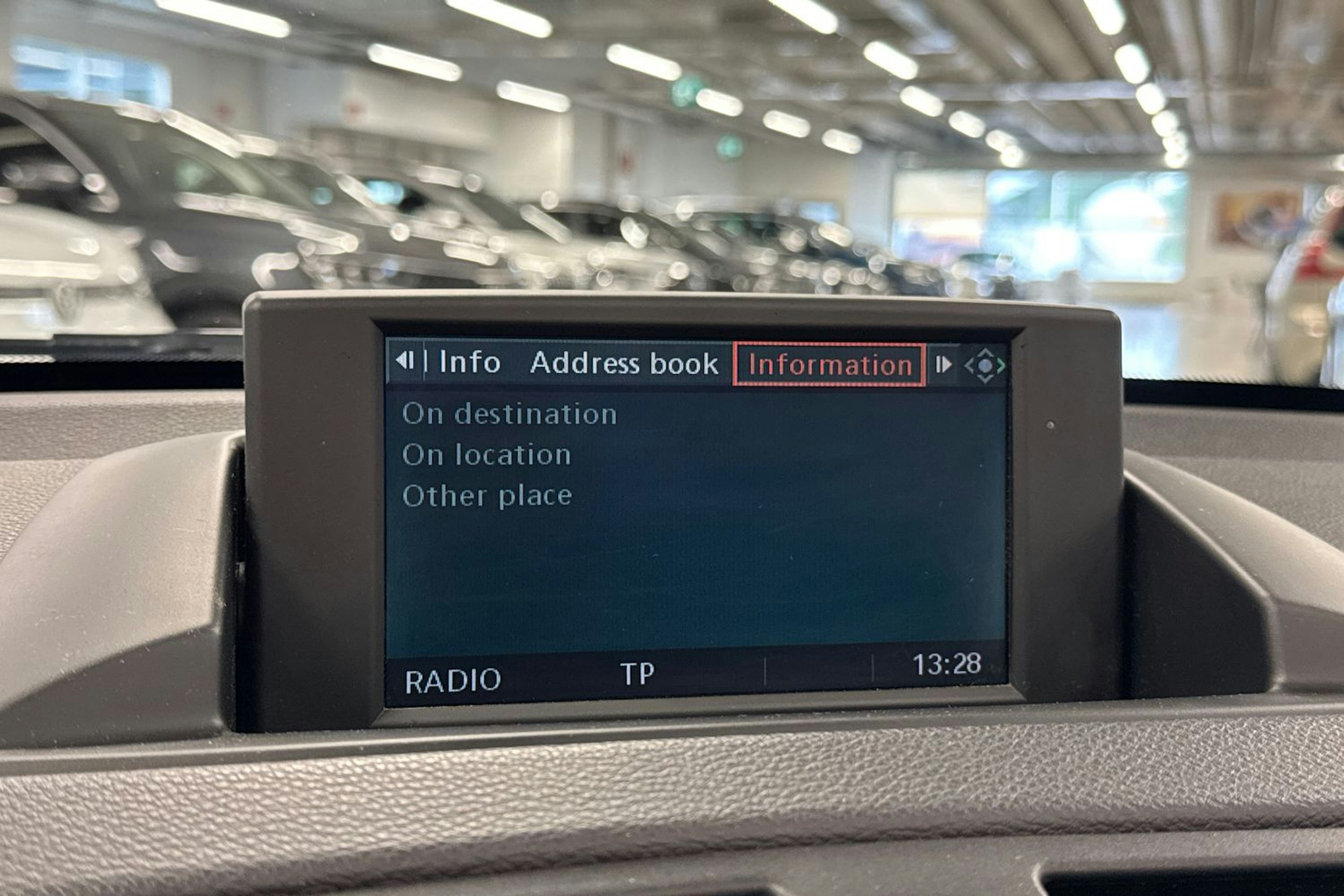 valkoinen BMW 125 2008 kuva 15.