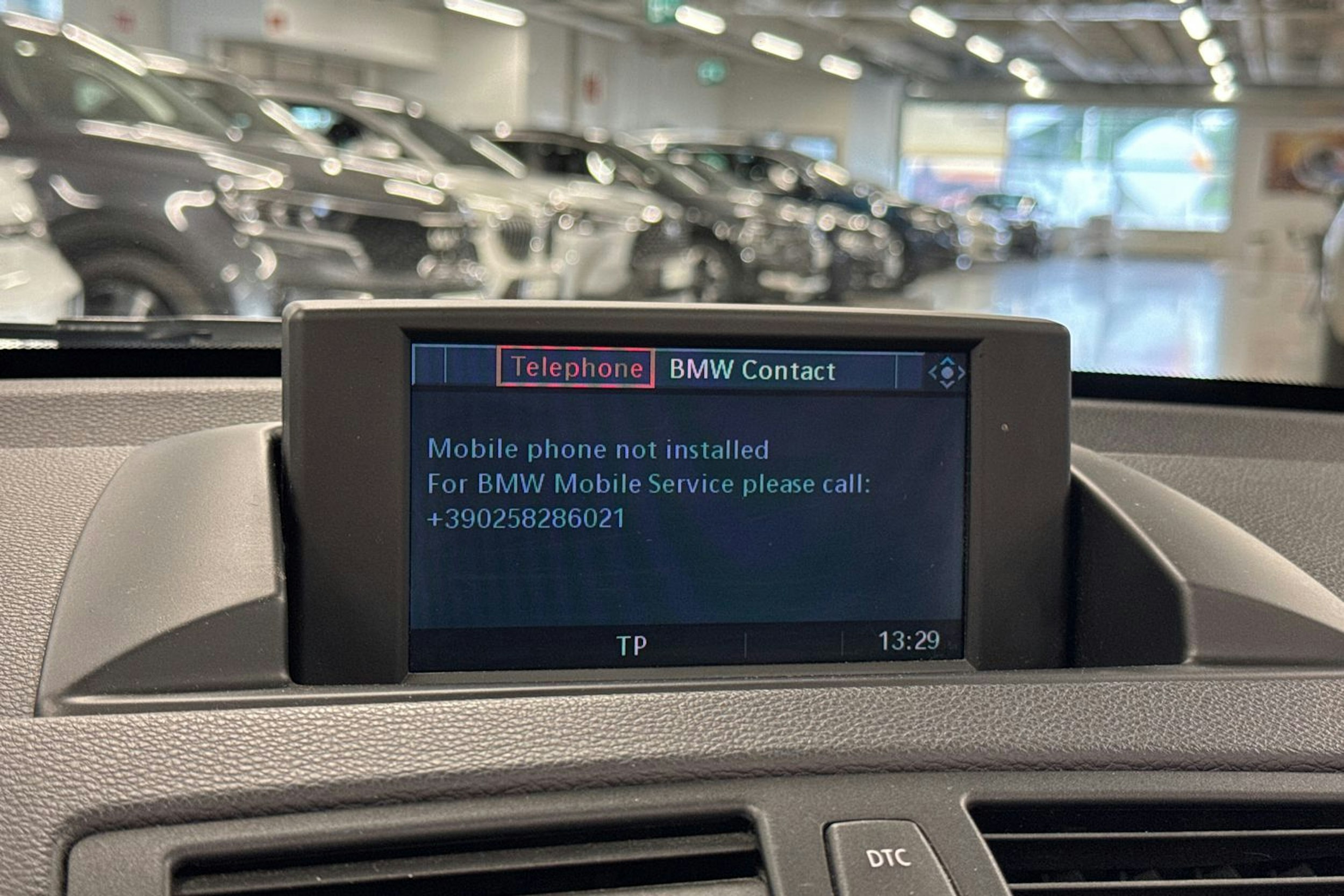 valkoinen BMW 125 2008 kuva 18.