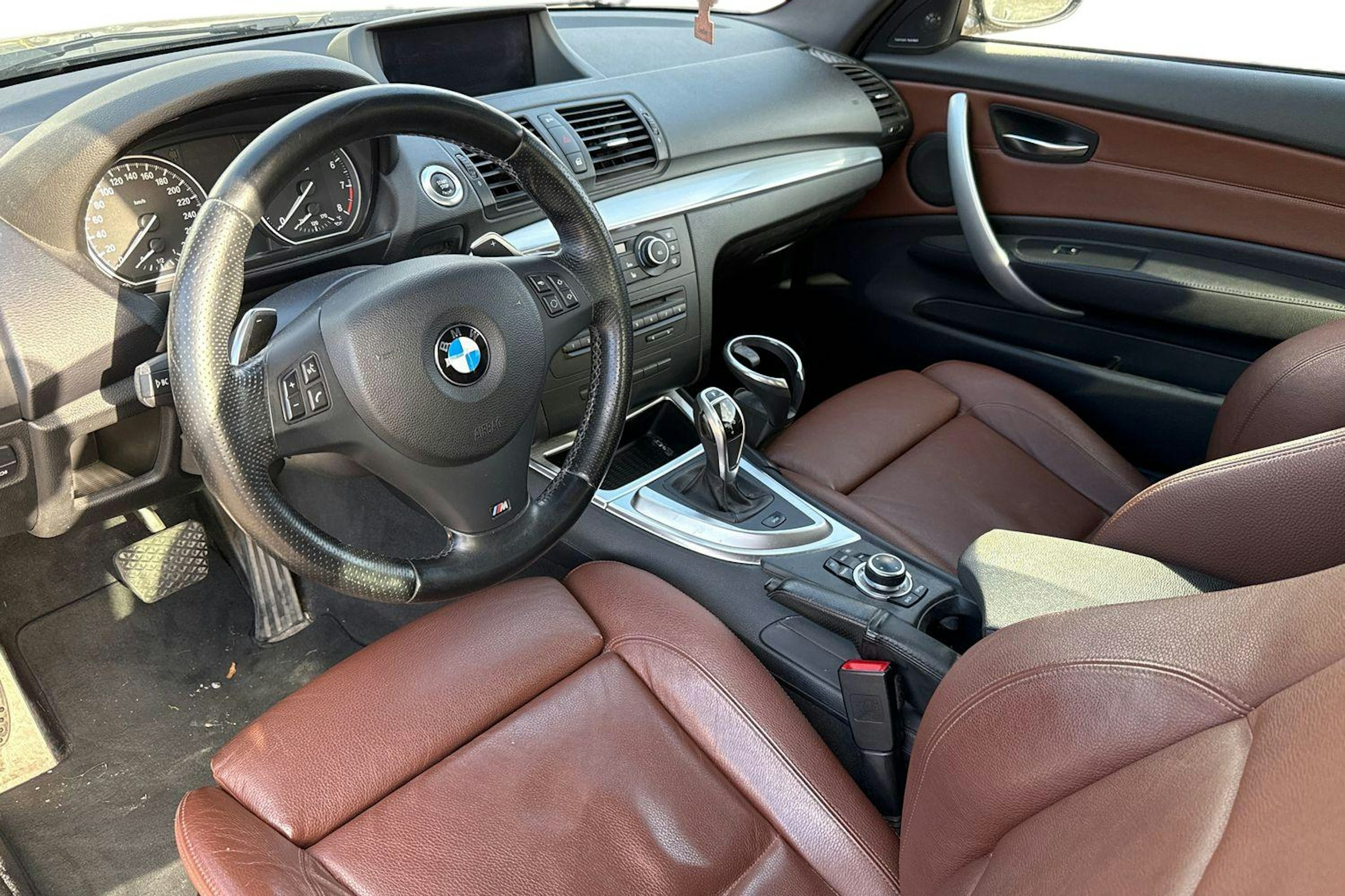 musta BMW 135 2012 kuva 3.