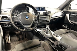 musta BMW 135 2014 kuva 9.