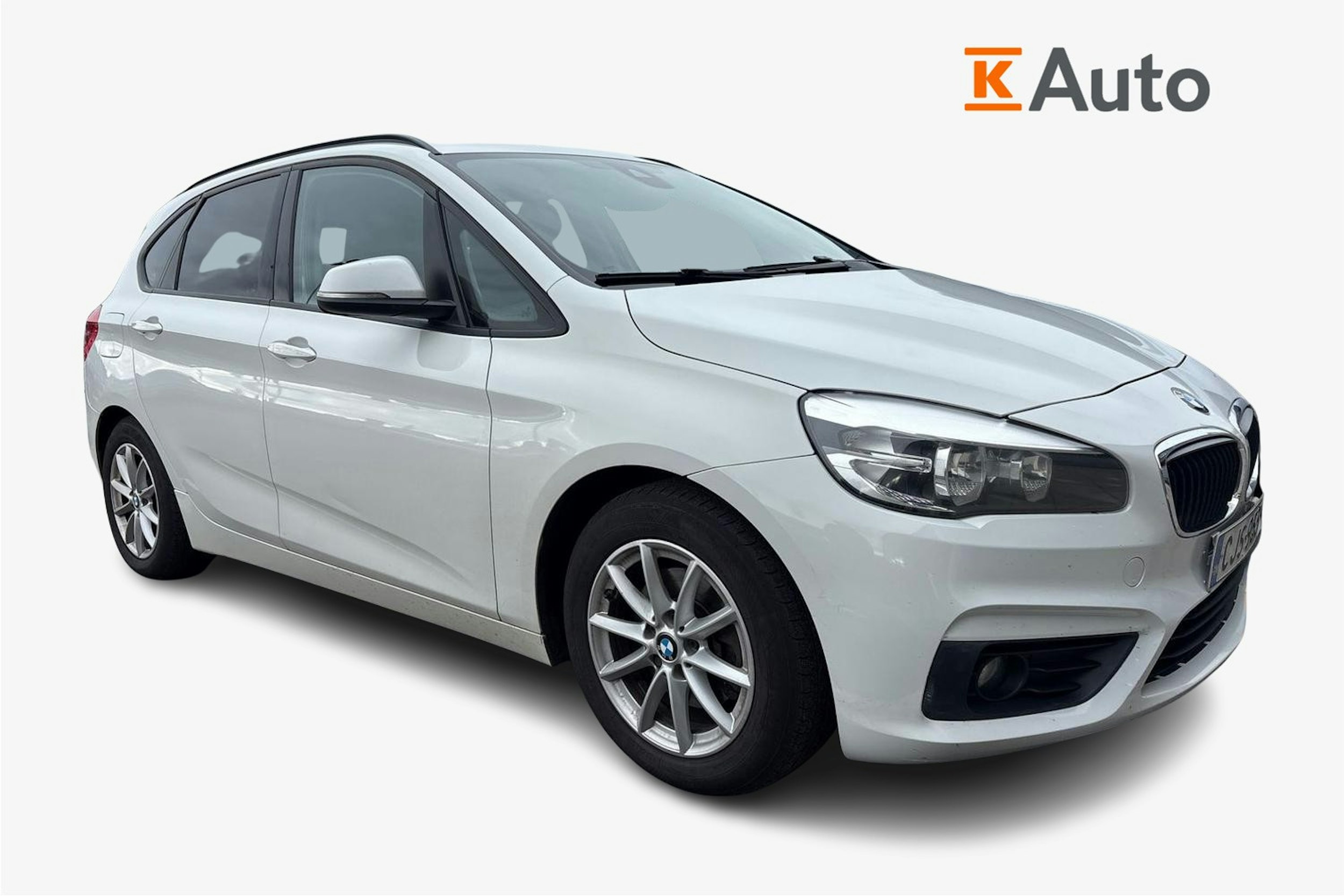 valkoinen BMW 216 2015 kuva 1.
