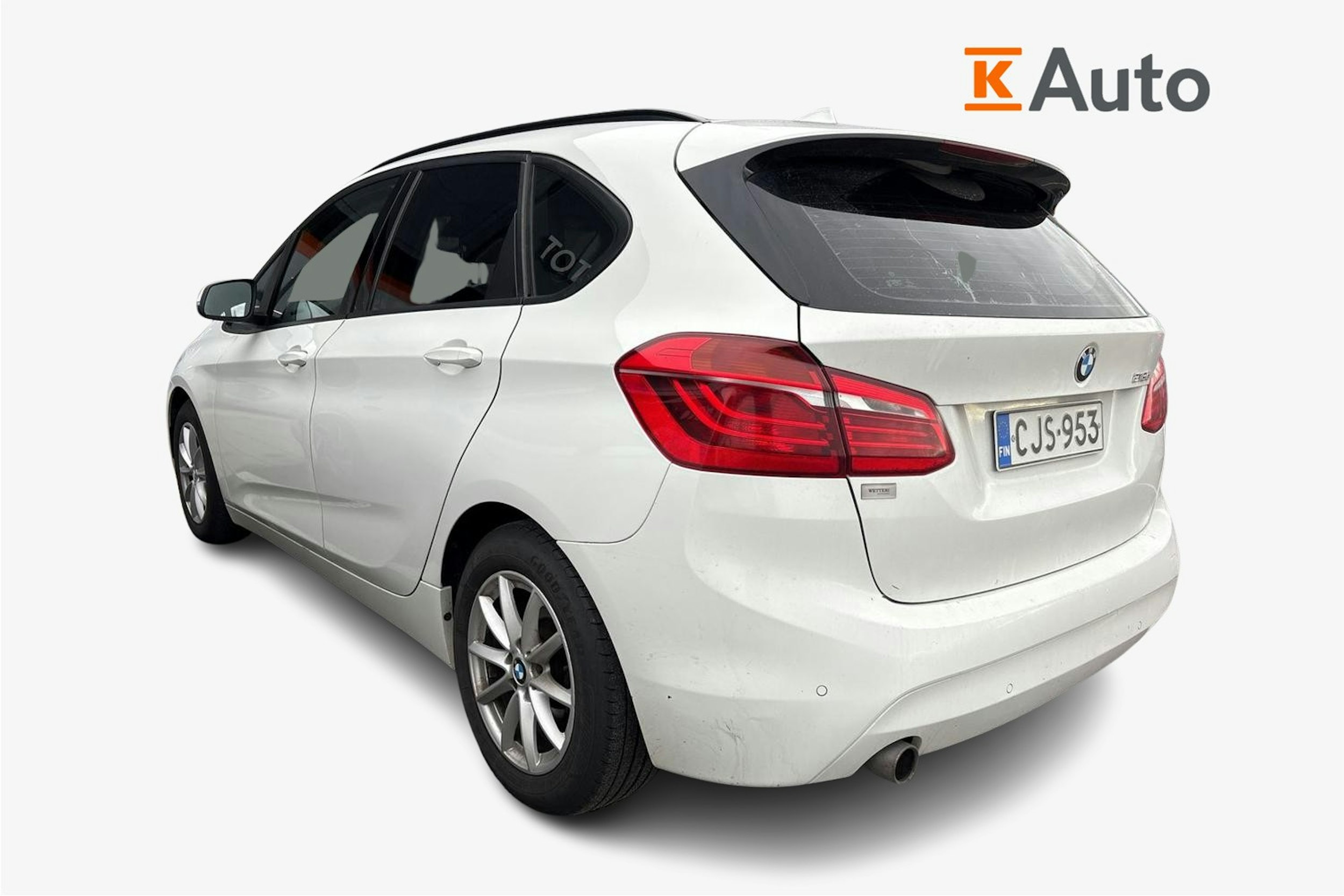 valkoinen BMW 216 2015 kuva 2.