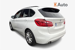 valkoinen BMW 216 2015 kuva 2.