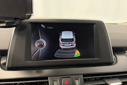 valkoinen BMW 216 2015 kuva 20.