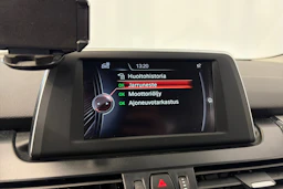 valkoinen BMW 216 2015 kuva 22.