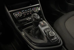 valkoinen BMW 216 2015 kuva 24.