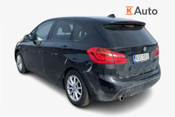 musta BMW 216 2016 kuva 2.