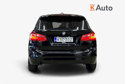 musta BMW 216 2016 kuva 4.
