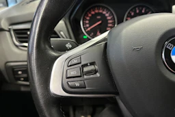 musta BMW 216 2016 kuva 21.
