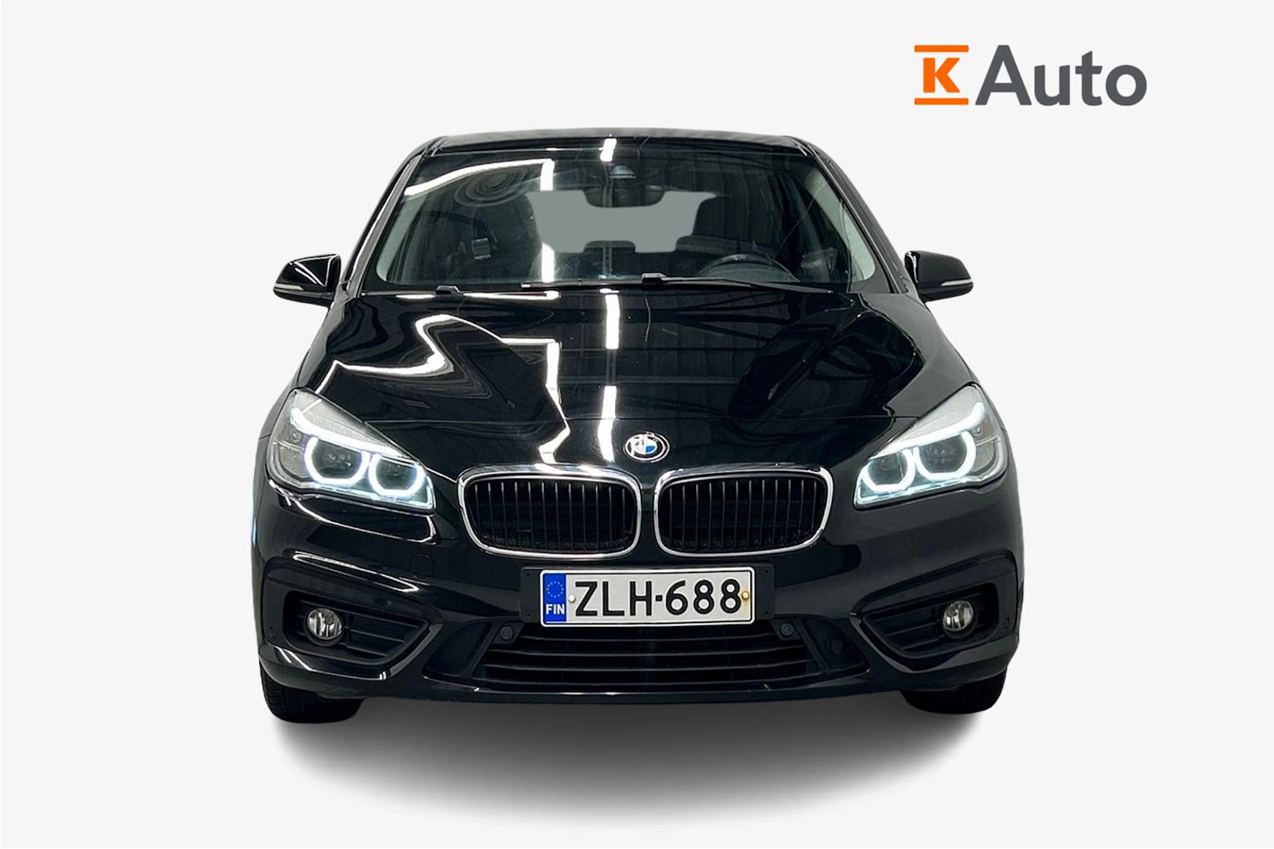 musta BMW 216 2017 kuva 4.