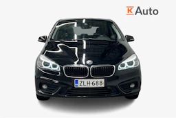 musta BMW 216 2017 kuva 4.