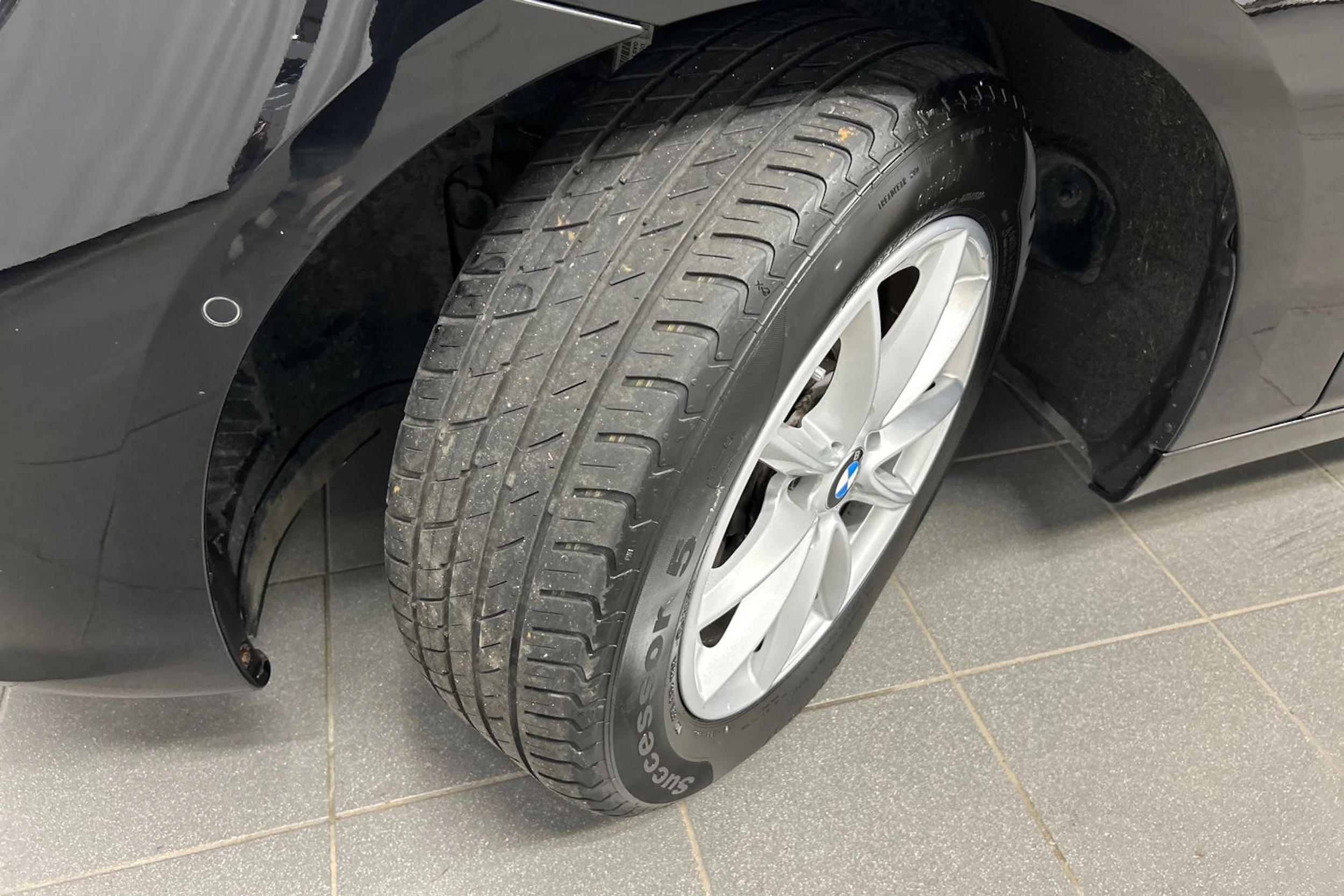 musta BMW 216 2017 kuva 10.