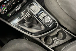 musta BMW 216 2017 kuva 21.