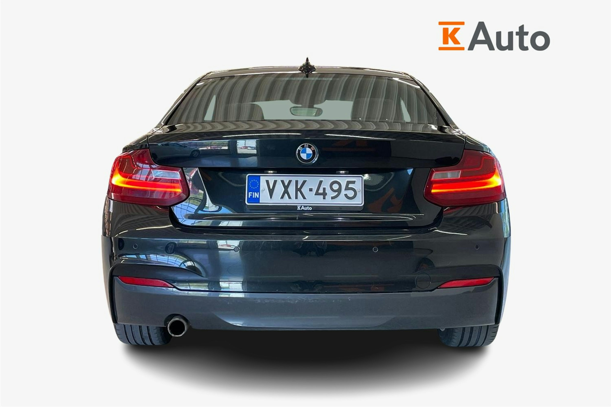 Musta BMW 218 2014 kuva 3.