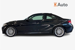 Musta BMW 218 2014 kuva 6.