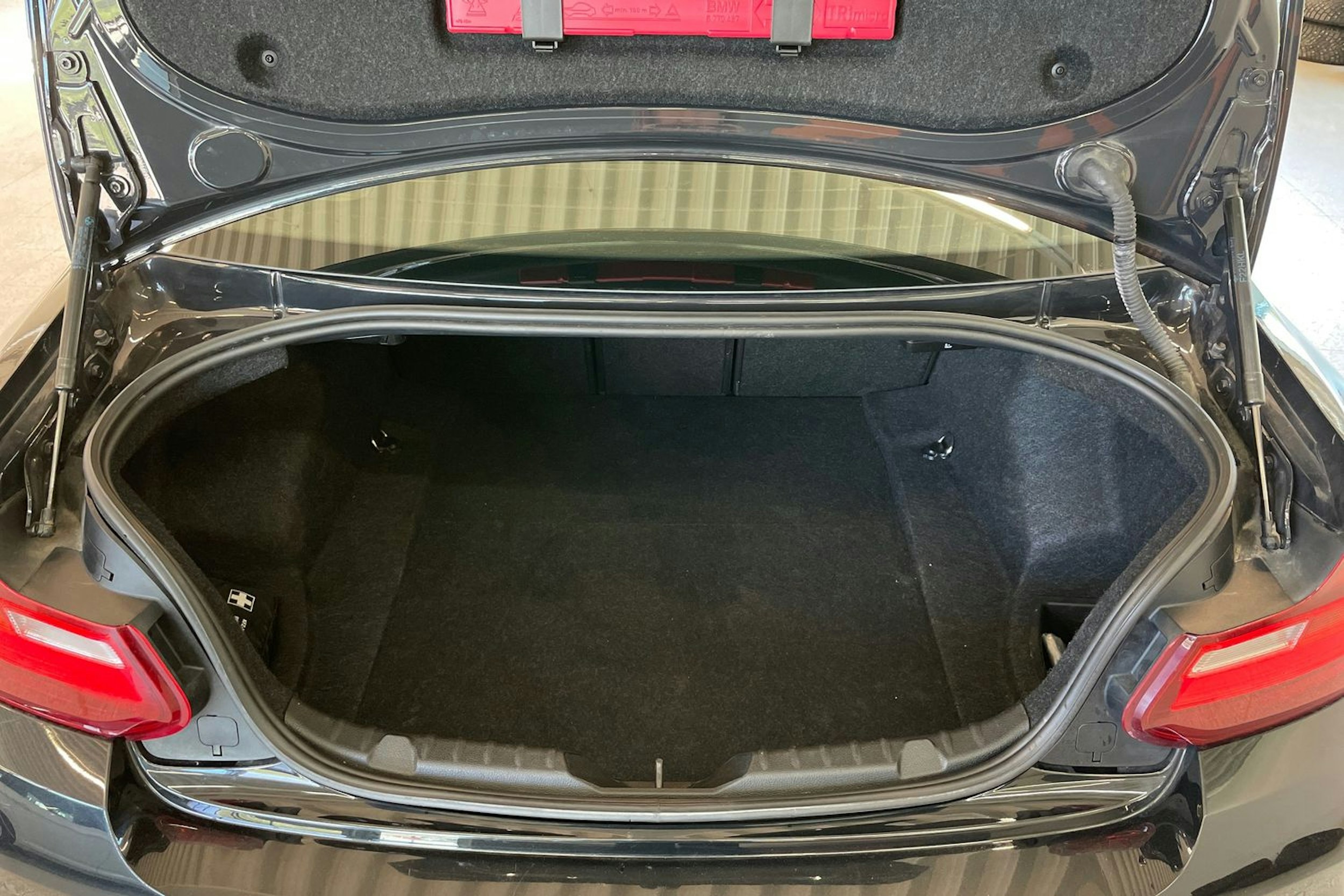 Musta BMW 218 2014 kuva 27.