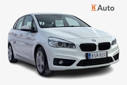 Valkoinen BMW 218 2015 kuva 1.