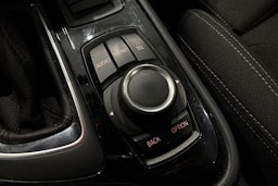 musta BMW 218 2015 kuva 17.