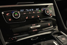 musta BMW 218 2015 kuva 18.
