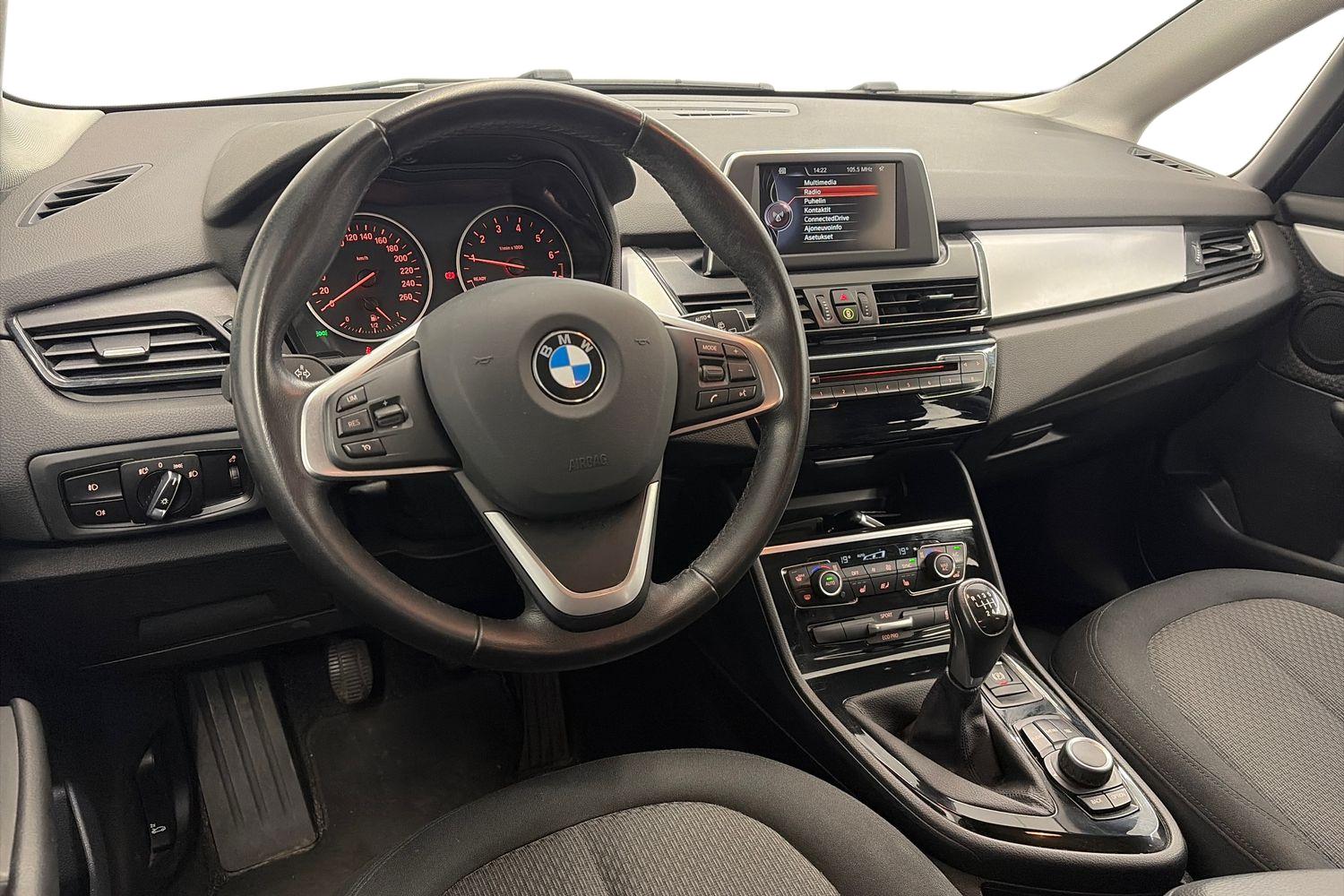 BMW 218 F45 Active Tourer 218i Business 2015, kuva 6/23
