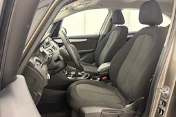 hopea BMW 218 2015 kuva 12.