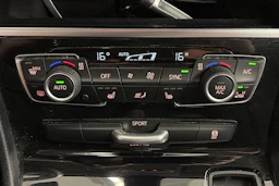 hopea BMW 218 2015 kuva 19.
