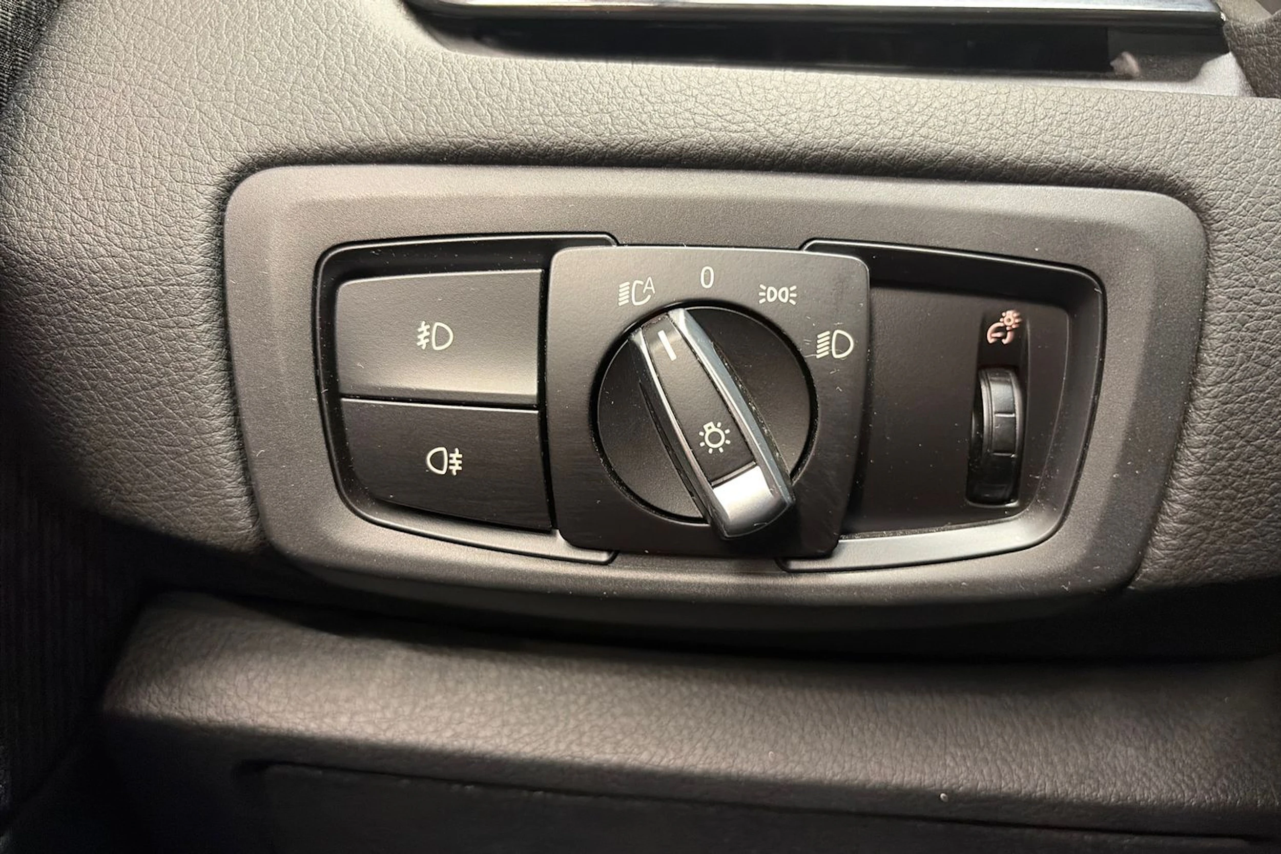 hopea BMW 218 2015 kuva 21.