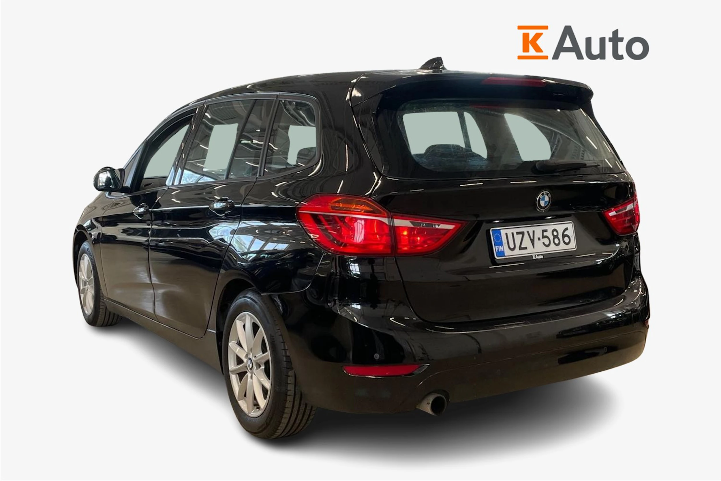 musta BMW 218 2016 kuva 2.