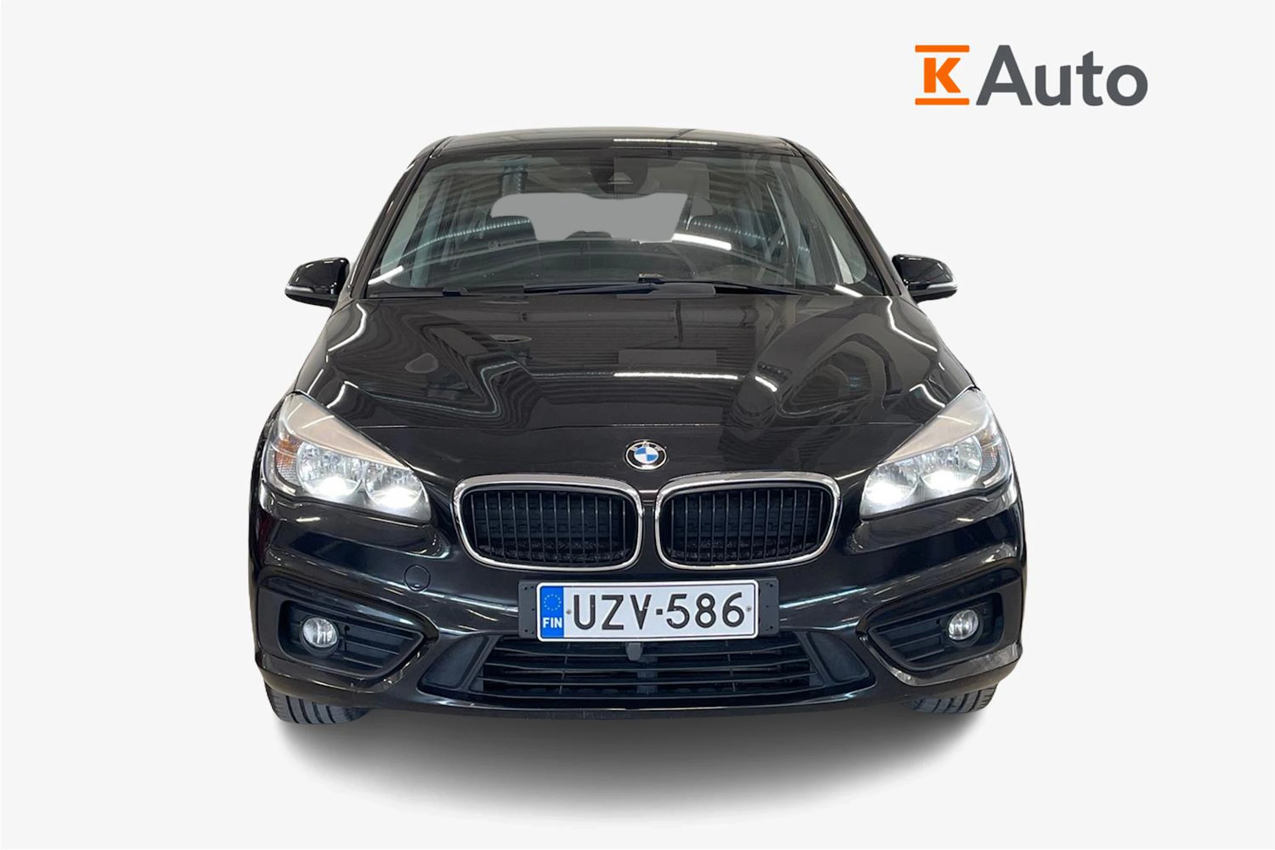 musta BMW 218 2016 kuva 4.