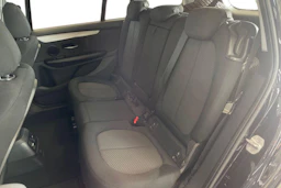 musta BMW 218 2016 kuva 8.