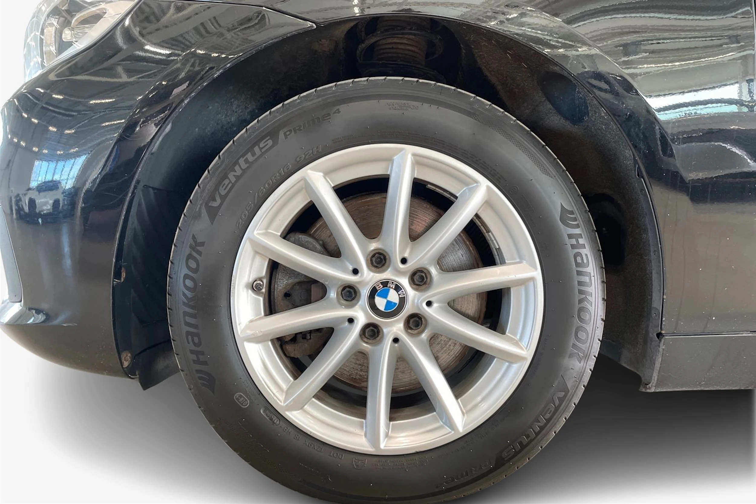 musta BMW 218 2016 kuva 9.