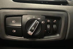 musta BMW 218 2016 kuva 15.