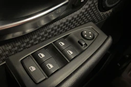 musta BMW 218 2016 kuva 16.