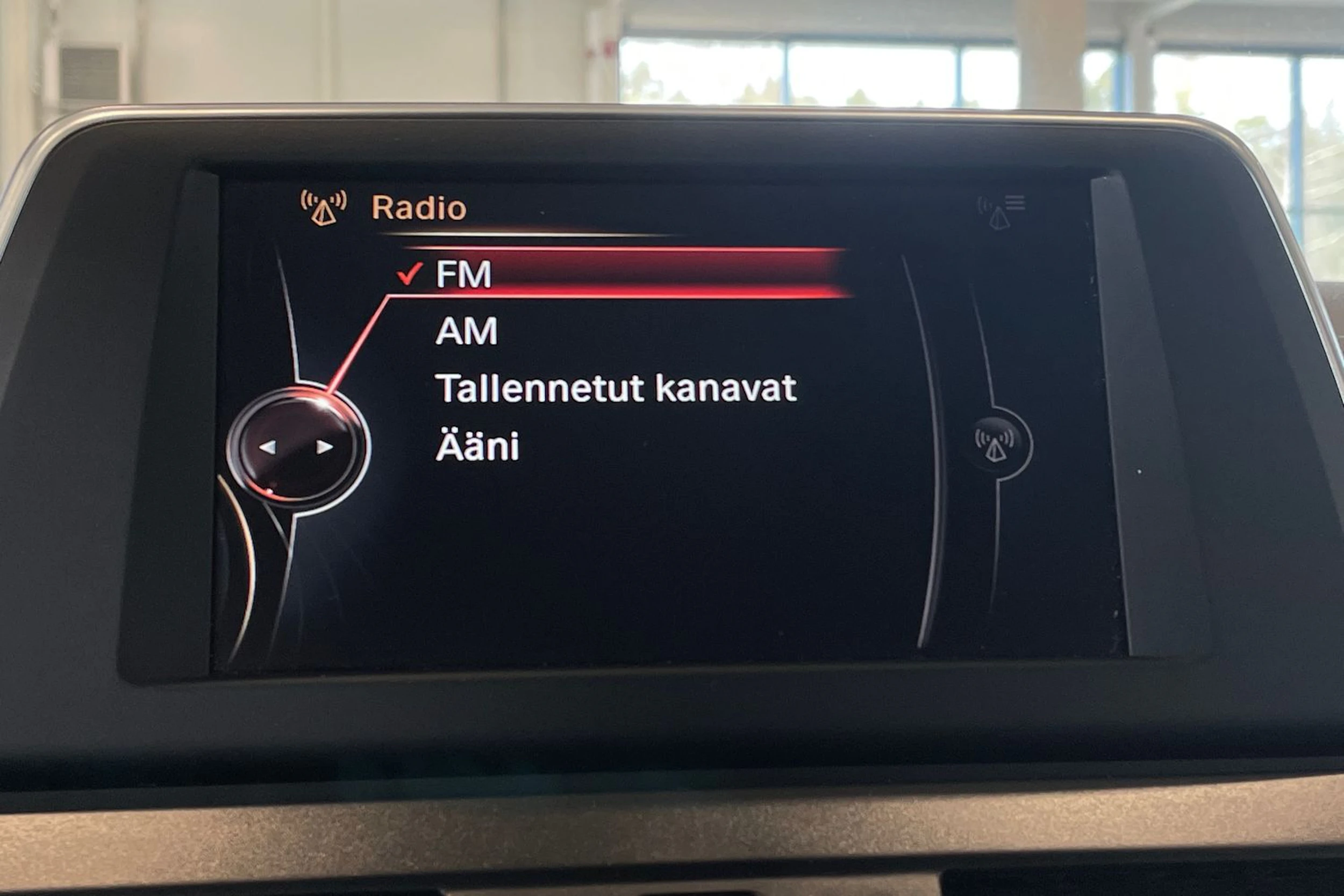 musta BMW 218 2016 kuva 19.