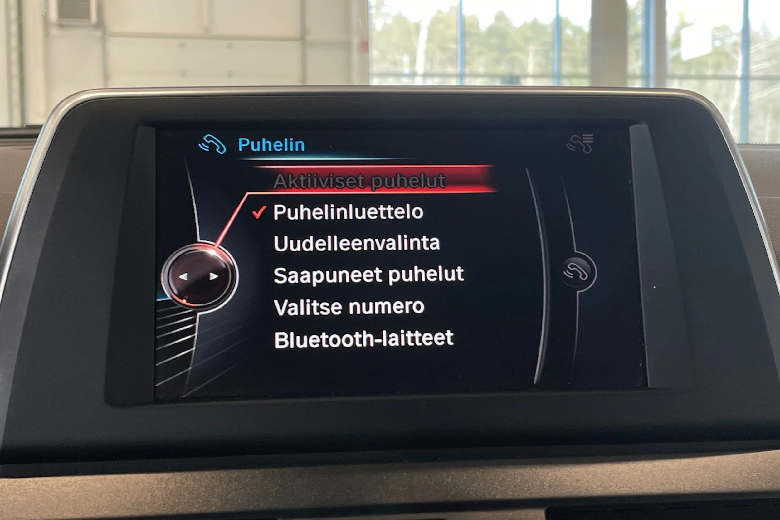 musta BMW 218 2016 kuva 20.