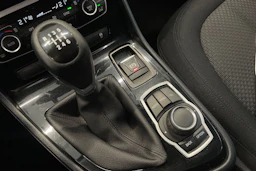 musta BMW 218 2016 kuva 24.